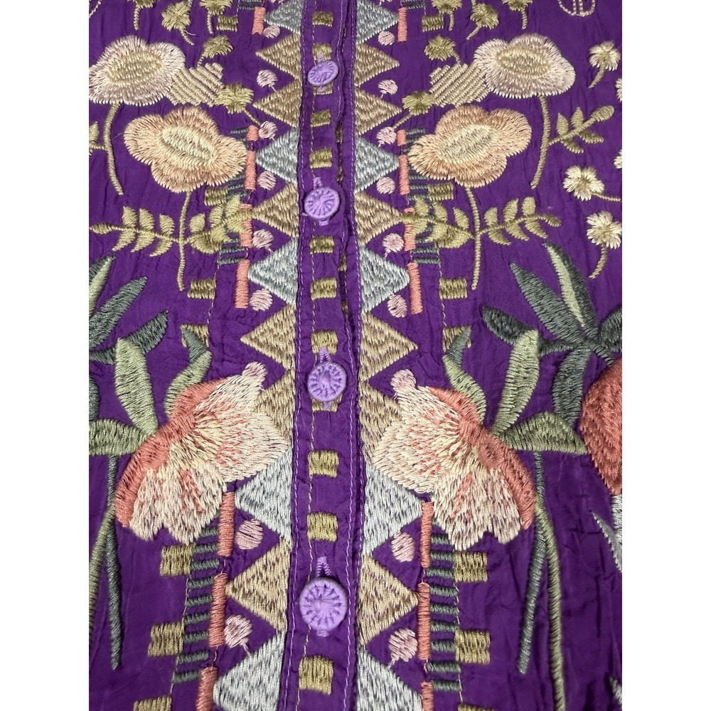 Johnny Was Brielle Blouse M Purple Floral Embroidered Rayon Boho Button Top - Picture 4 of 11